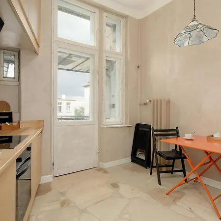 Spacious Family With Balcony Near Mtp By Renters * Познань