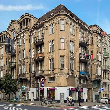 Spacious Family With Balcony Near Mtp By Renters * Poznan