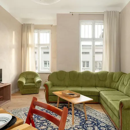 Spacious Family With Balcony Near Mtp By Renters * Poznan